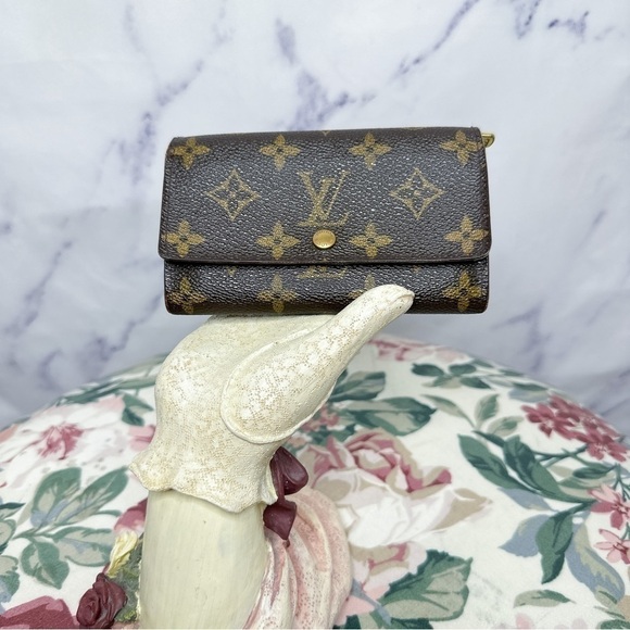Louis Vuitton | Monogram Porte Monnaie Zip Bifold Wallet - Picture 1 of 14